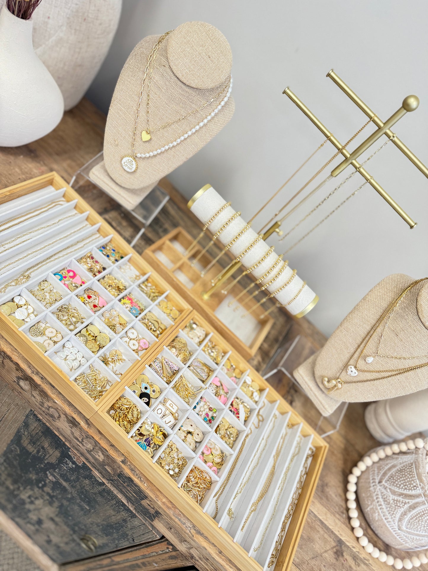 Charm Bar