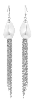 A Pearl and A Tassel Dangle Earrings