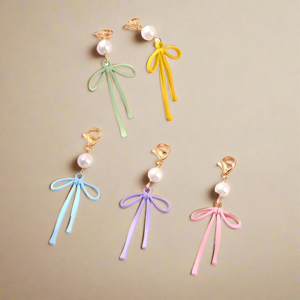 Pearl and Bow Lobster Clasp Bag Charm