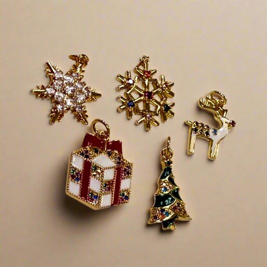 Exclusive Holiday Charms