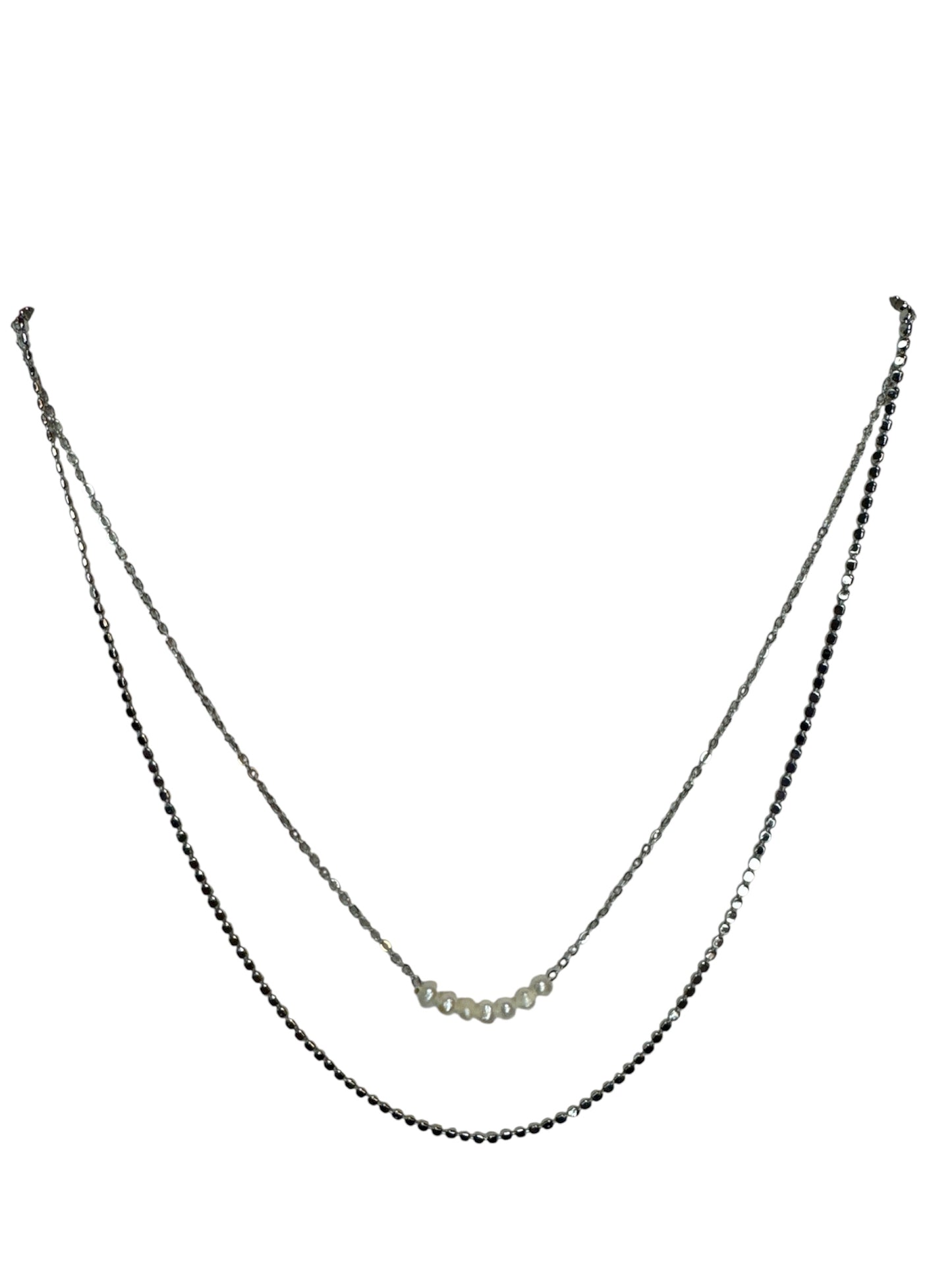 A Classy Layered Pair Flattened Chain Necklace with Pearls